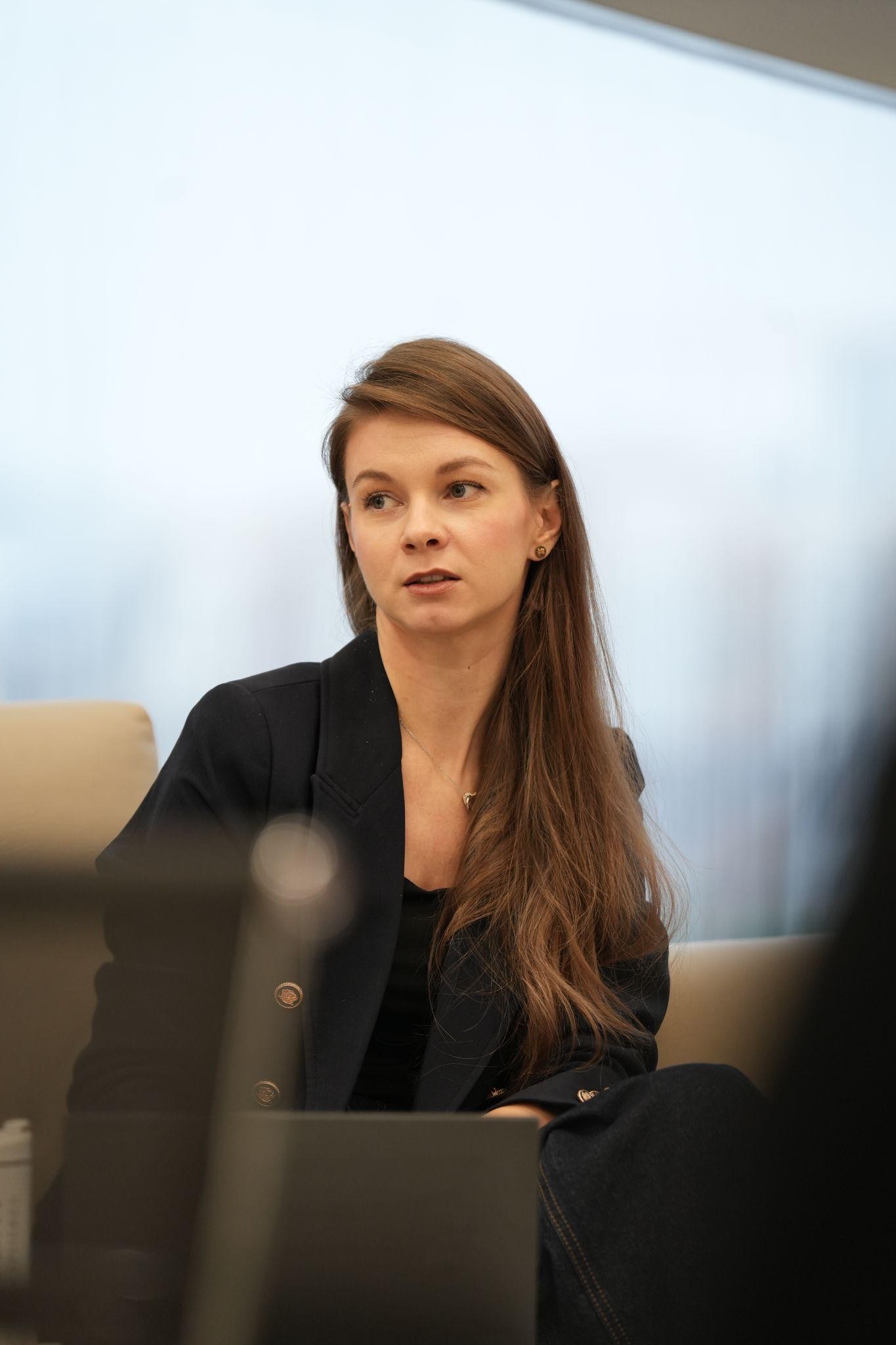 Специалист по научно-исследовательской работе отдела науки  <br> <br>Идиятова Юлия Максимовна