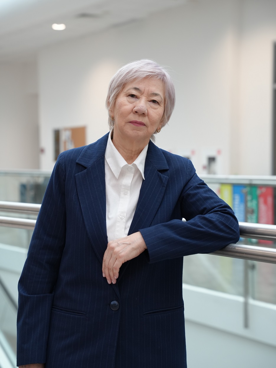 Курманова Зауреш Кенесовна, к.ф.н., сеньор-лектор