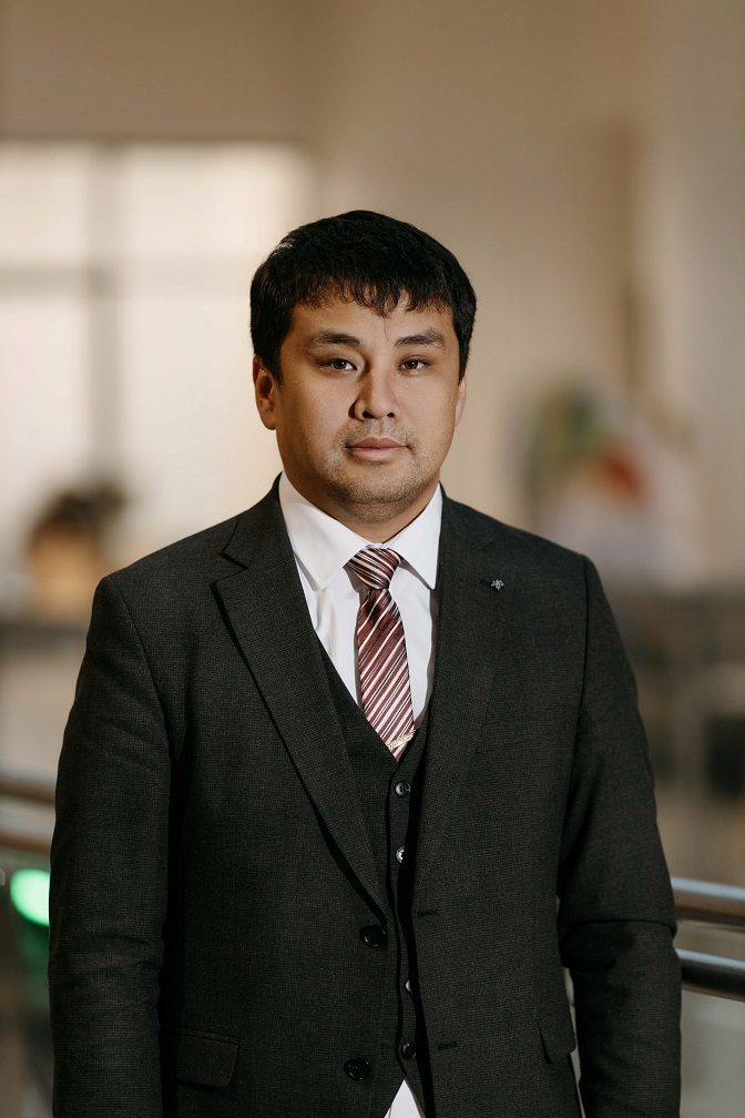 Бейбіт Думан Бейбітұлы, магистр, сеньор-лектор 